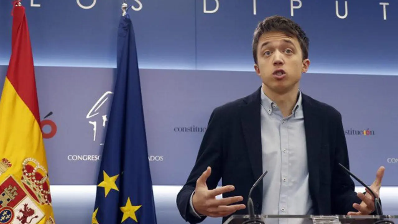 Errejón anuncia que abandona el escaño de Podemos para dedicarse a la campaña madrileña. EFE