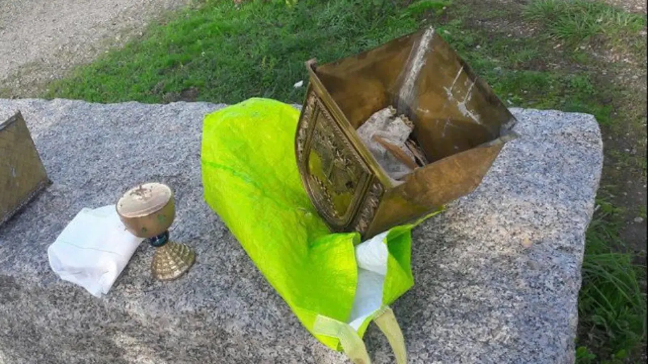 El sagrario sustraído de la capilla del hospital. POLICÍA NACIONAL