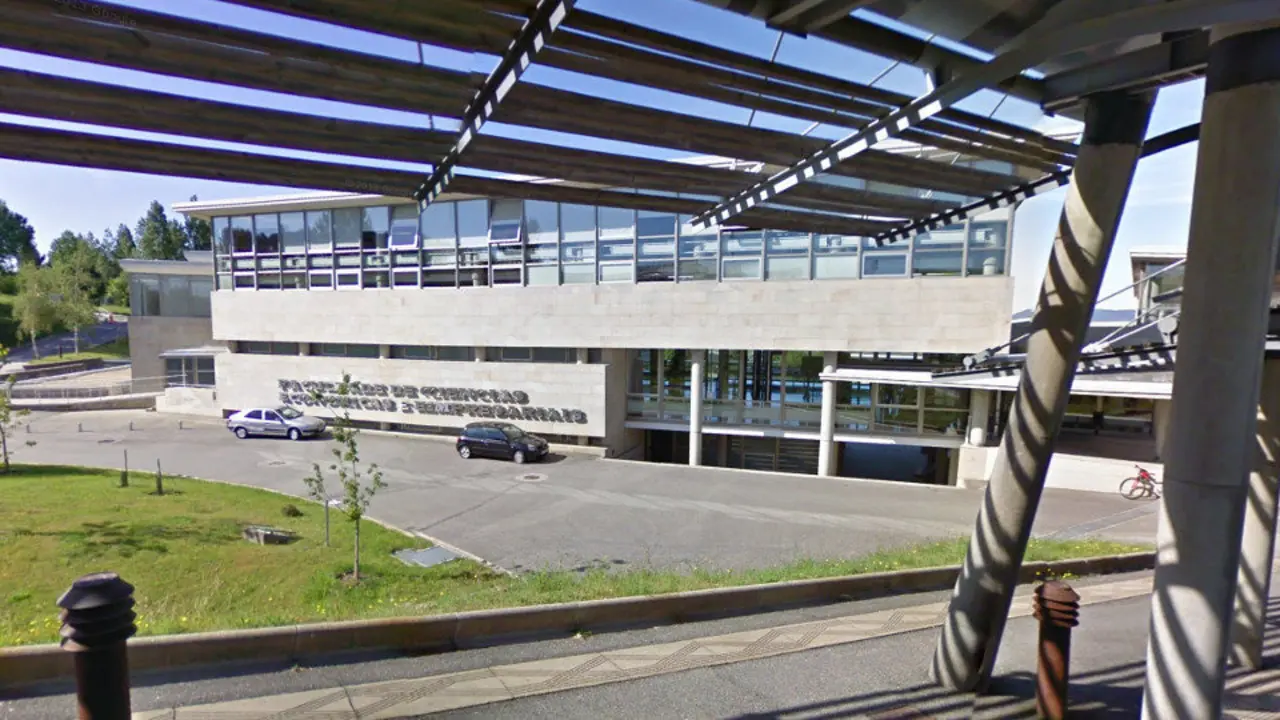 Exterior de la Facultade de Económicas da UVigo. GOOGLE MAPS