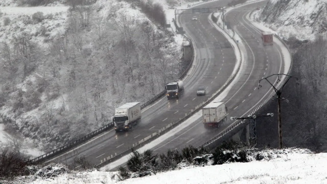 La A-6, nevada. XESÚS PONTE