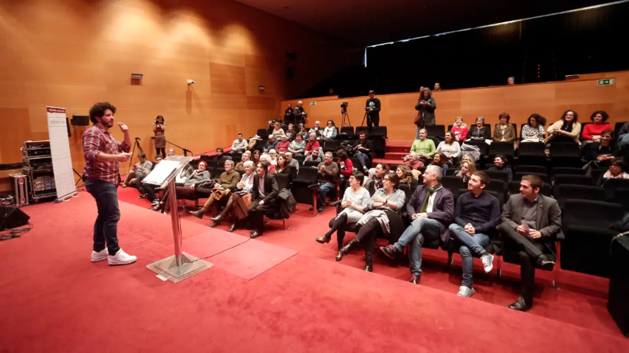 Intervención de Touriñán durante a gala. JAVIER CERVERA-MERCADILLO
