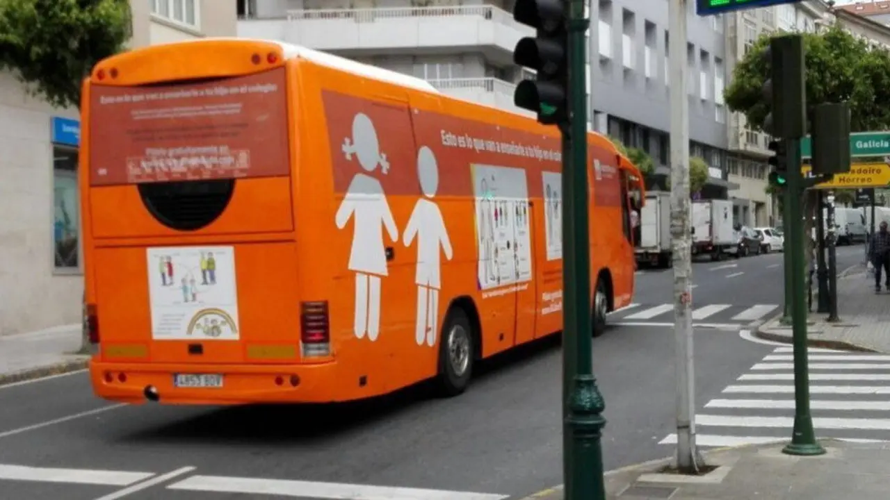 El autob&uacute;s de Hazte O&iacute;r. AEP