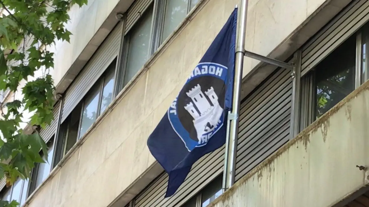 Bandera de Hogar Social. TWITTER