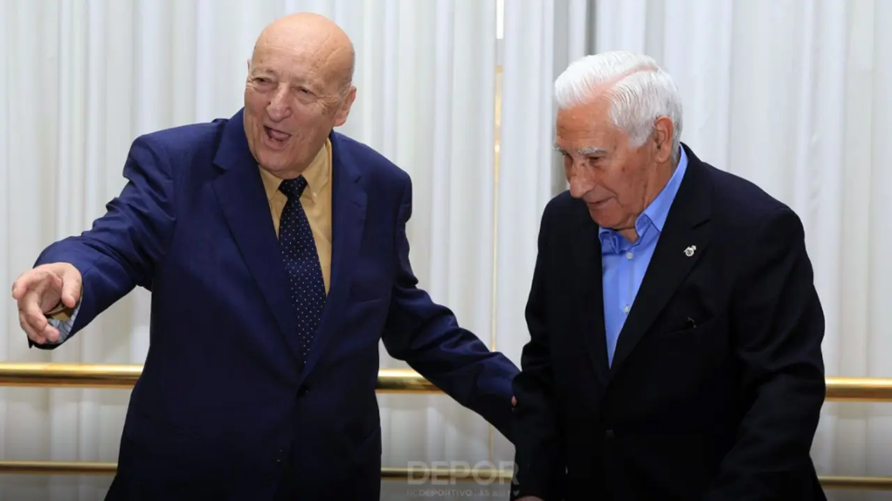 Fefé del Río, á esquerda. @RCDeportivo