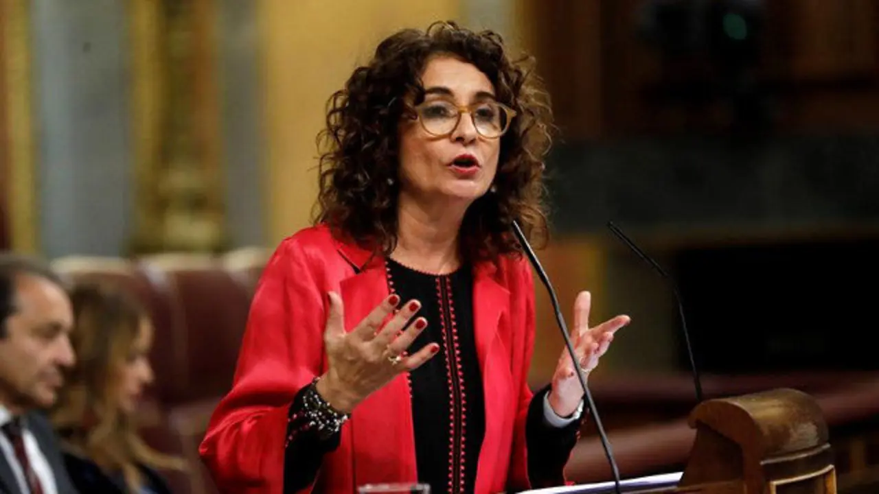 La ministra de Hacienda, María Jesús Montero. JUAN CARLOS HIDALGO (EFE)