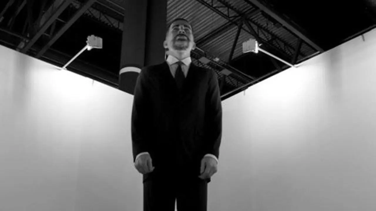 El ninot de Felipe VI de Santiago Sierra SABELA LLERENA ESTUDIO SANTIAGO SIERRA