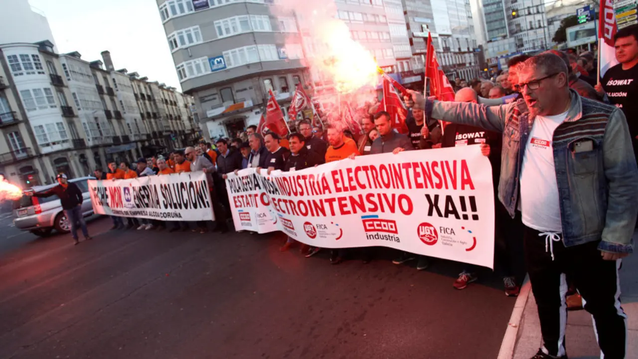 La plantilla de Alcoa se manifestó en A Coruña.CABALAR (Efe)