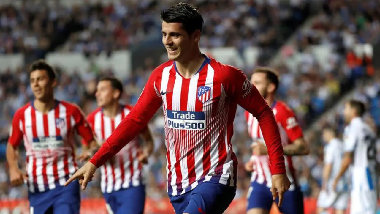 Morata celebró dos goles en Anoeta. EFE