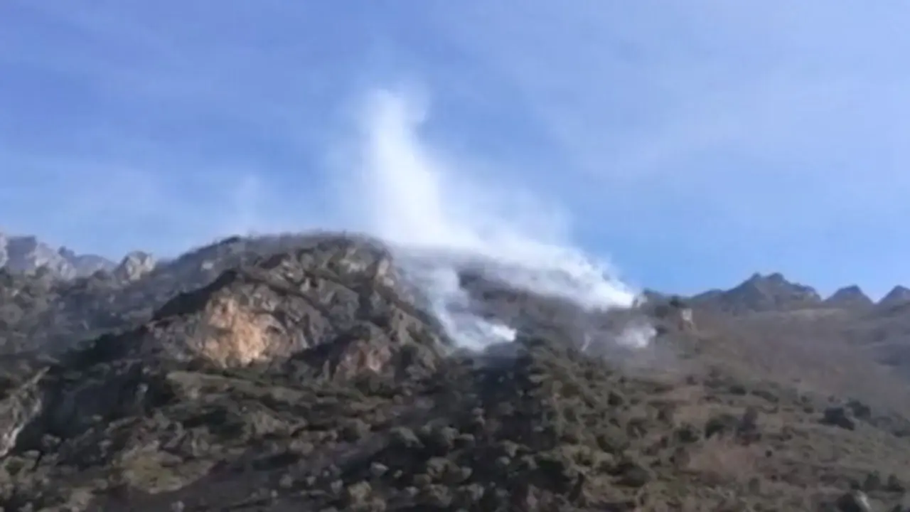 Un dos incendios activos en Asturias. RTPA