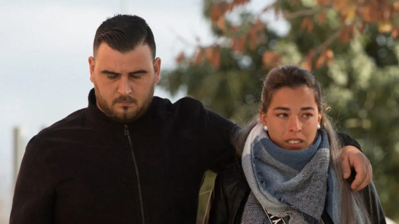 José Roselló e Vitoria García, os pais de Julen. DANIEL PÉREZ (EFE)