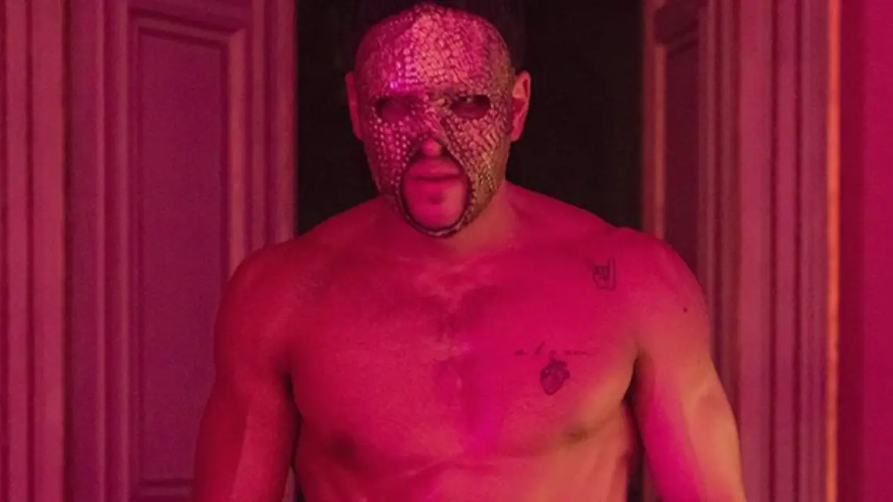 Mario Casas, en un fotograma de 'Instinto'. INSTRAGRAM