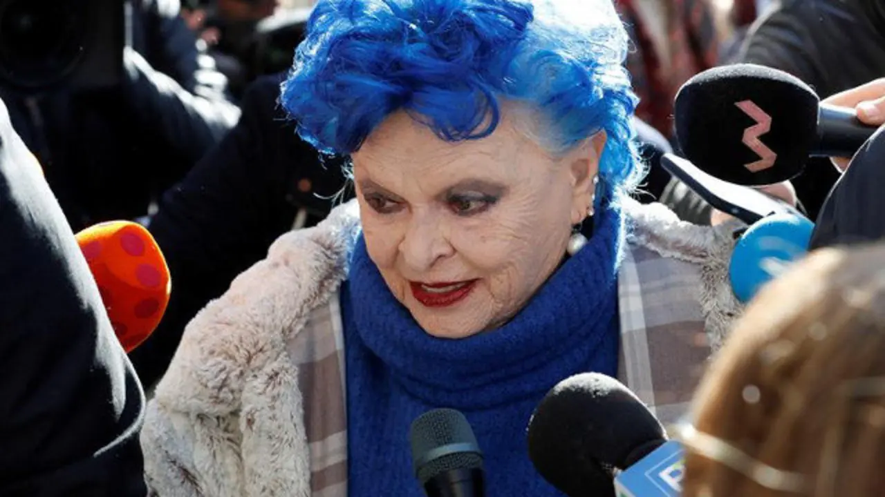 La actriz Lucía Bosé, este jueves, a su llegada a la Audiencia Provincial de Madrid. ZIPI (EFE)