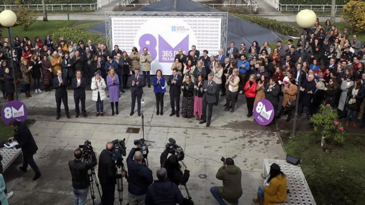 La Xunta celebra el 8-M. XOÁN REY
