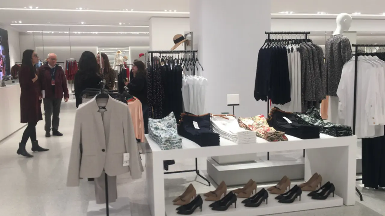 Tienda piloto en la que Zara prueba la colocación de sus colecciones en Arteixo.AGN
