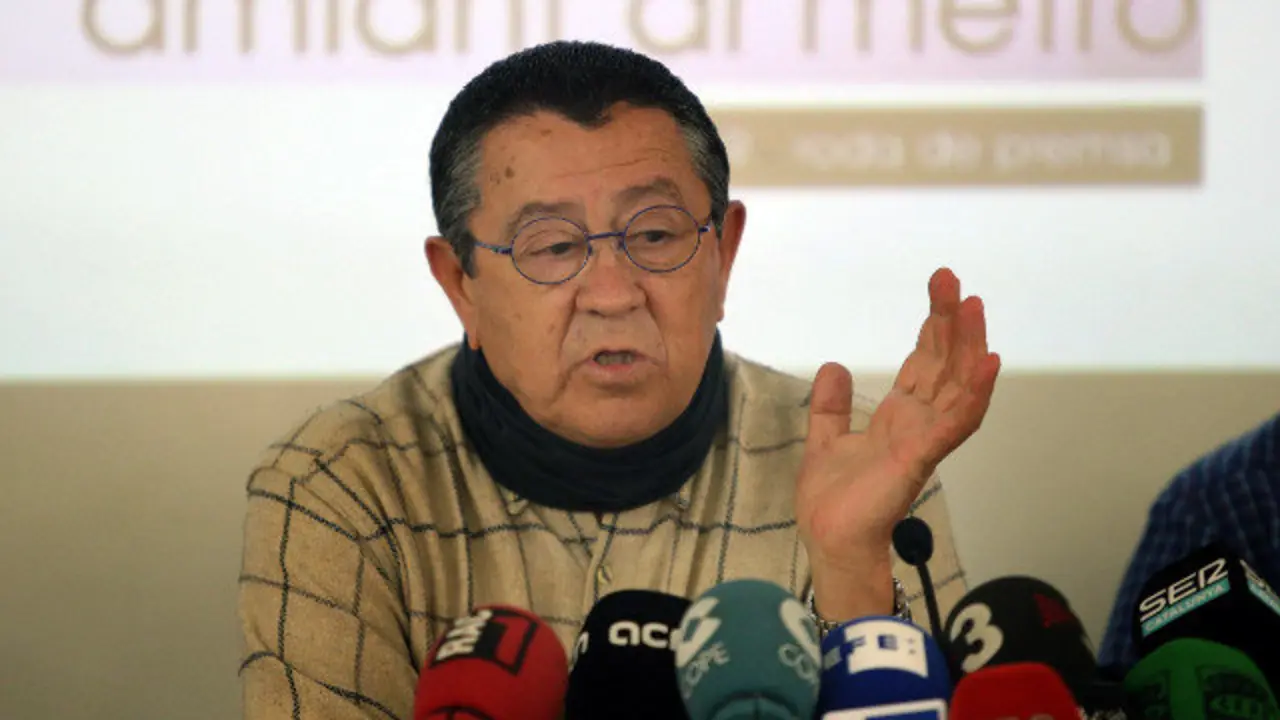 Rafael Rubio, traballador de Metro de Barcelona que padece asbestose por exposición ao amianto. TONI ALBIR (EFE)