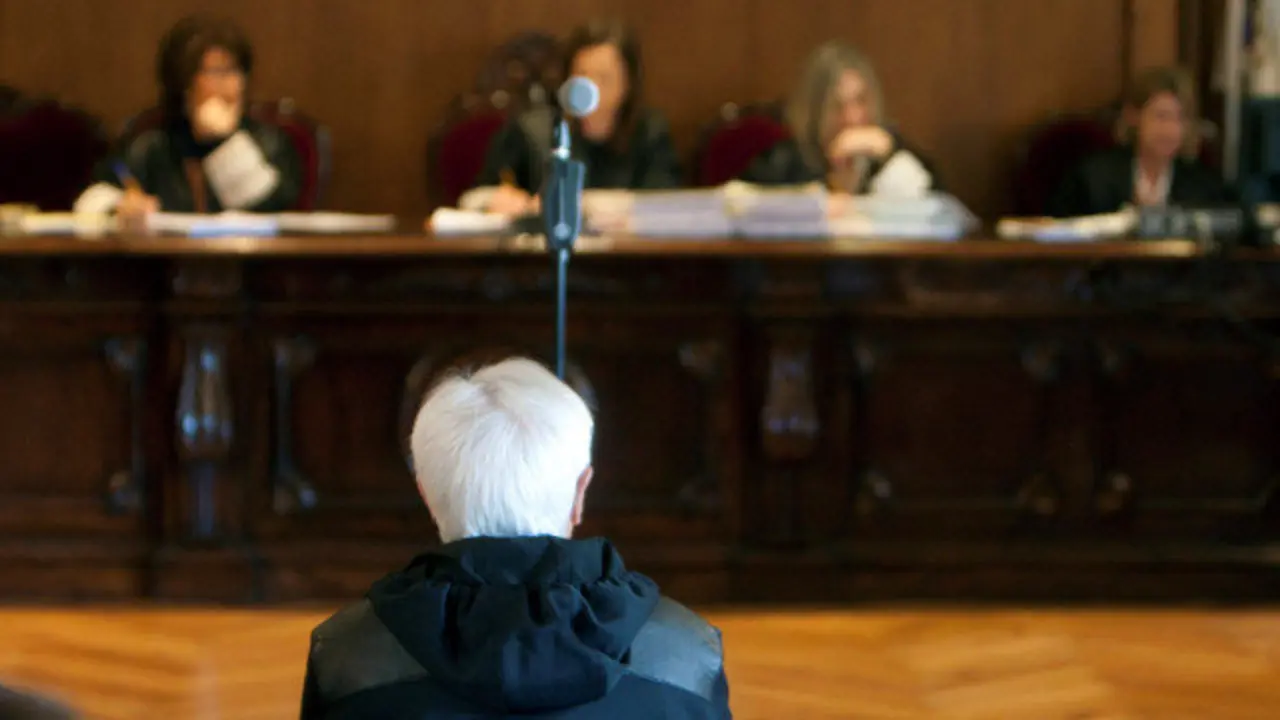 O empresario portugués Carlos I.P. durante o xuízo que se segue contra el na Audiencia de Pontevedra. SALVADOR SAS (EFE)