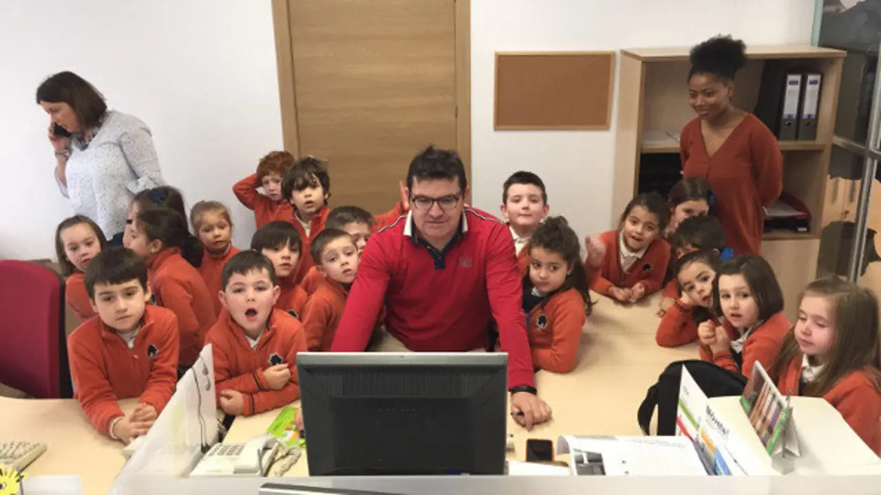 Visita dos rapaces da Casa do Neno