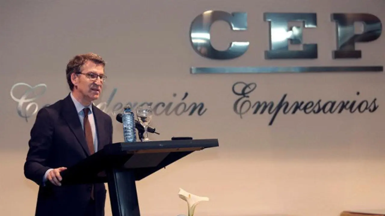 Feijóo, en la Confederación de Empresarios de Pontevedra, en Vigo. SALVADOR SAS (EFE)