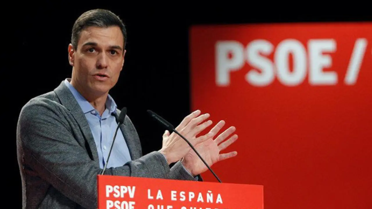 Pedro Sánchez, en la Universidad de Alicante. MORELL (EFE)
