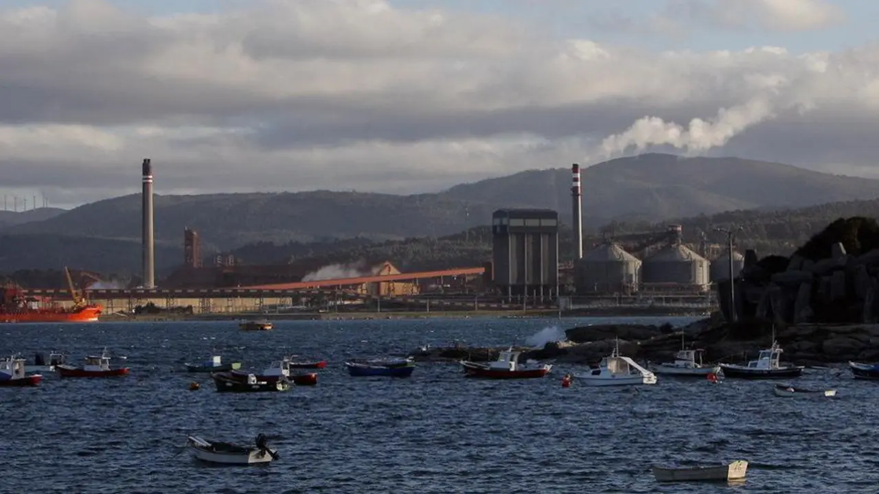 Vista de la plata de Alcoa en San Cibrao. AEP