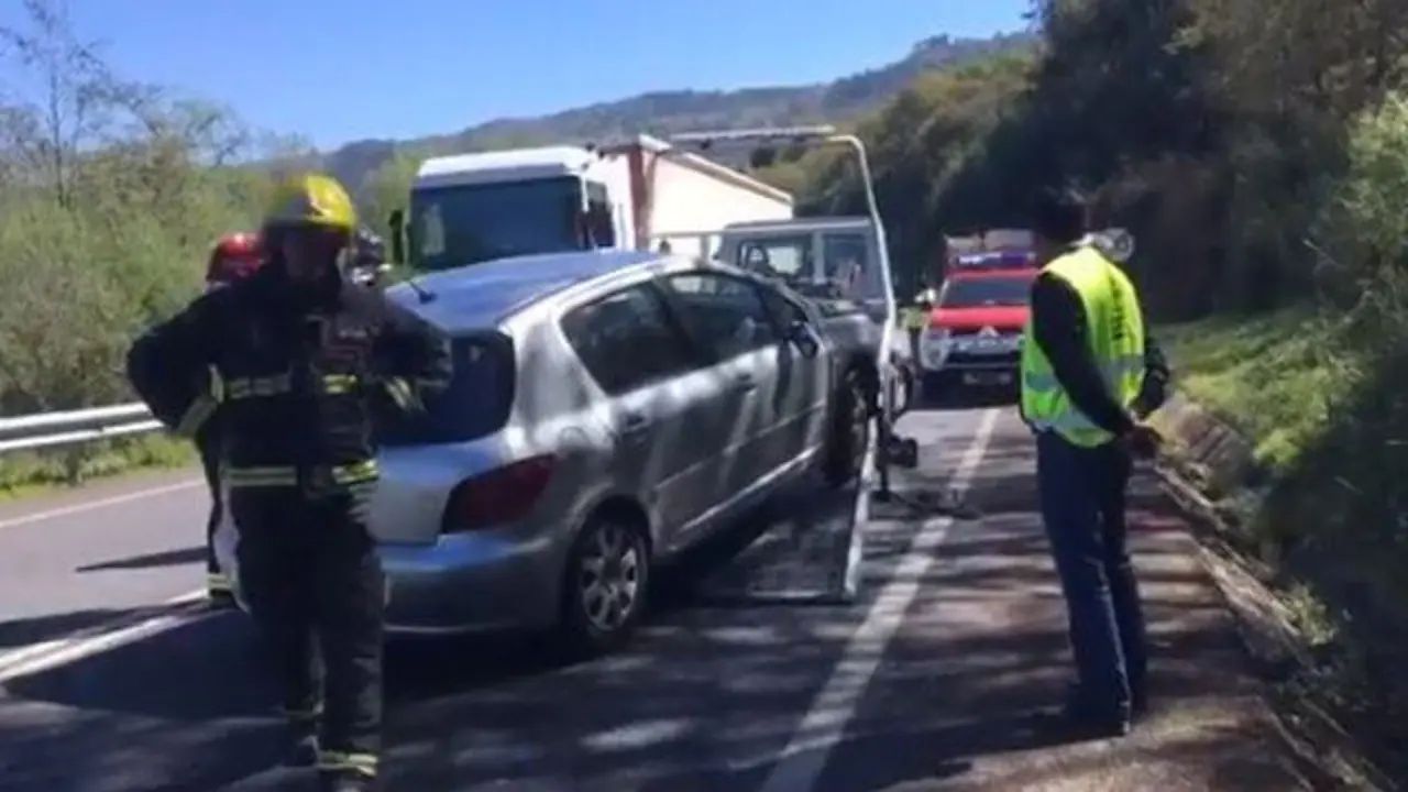 Accidente en Pereiro de Aguiar. LA REGIÓN