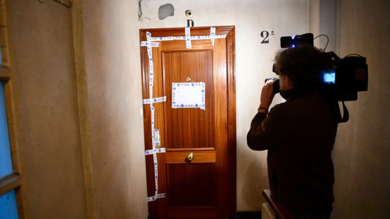 El piso donde residían madre e hija, ubicado en la calle Perú de A Coruña, y de donde las iban a desalojar. PARDELLAS  LA OPINIÓN