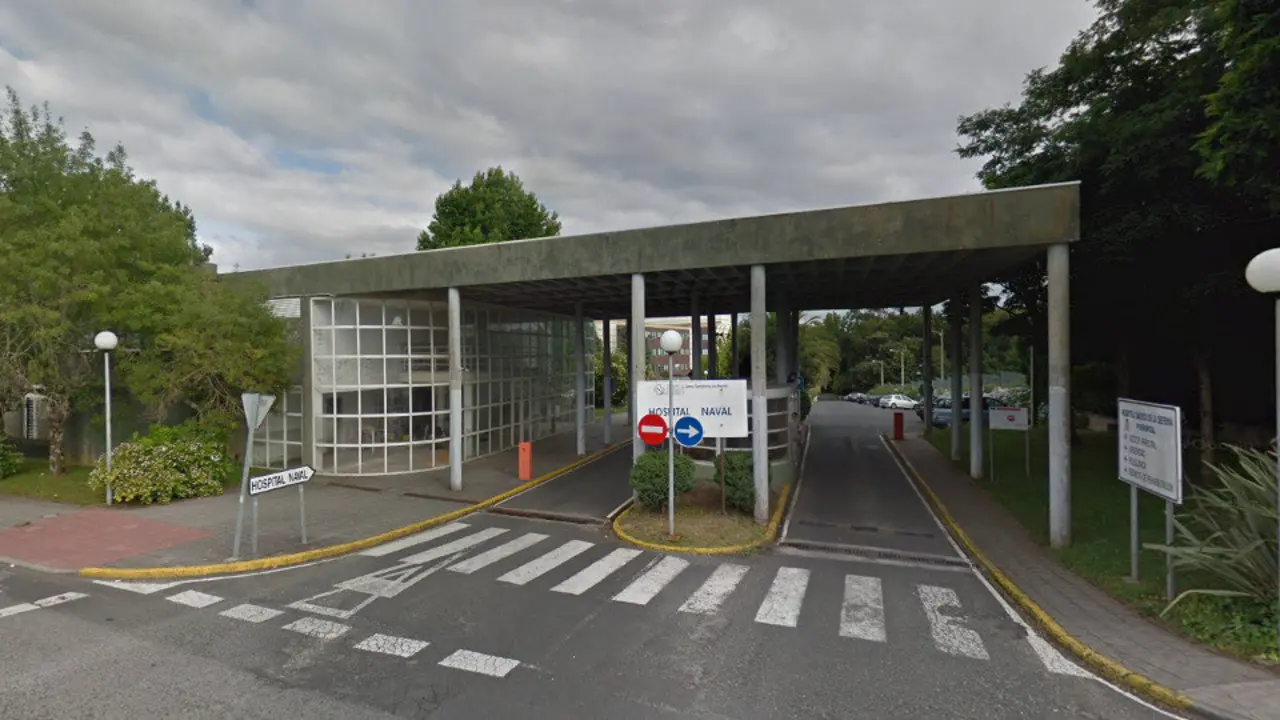 El cuerpo fue trasladado al Hospital Naval de Ferrol. GOOGLE