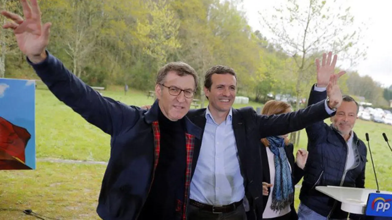 Alberto Núñez Feijóo y Pablo Casado. LAVANDEIRA JR. (EFE)