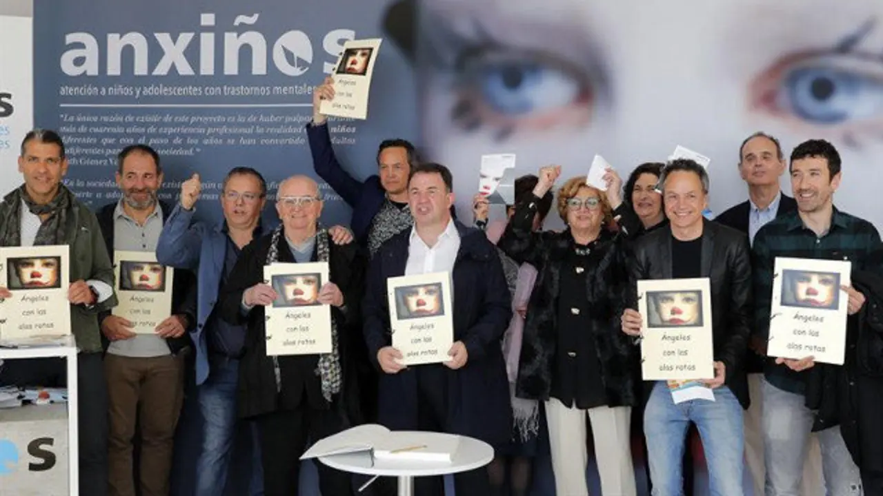 Cocineros galardonados se reunen en Negreira en un evento solidario contra las enfermedades mentales. LAVANDEIRA JR.