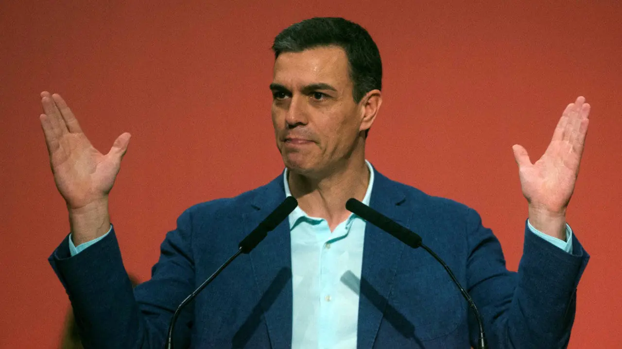 Pedro Sánchez, en un acto celebrado este jueves en Badalona. QUIQUE GARCÍA (EFE)
