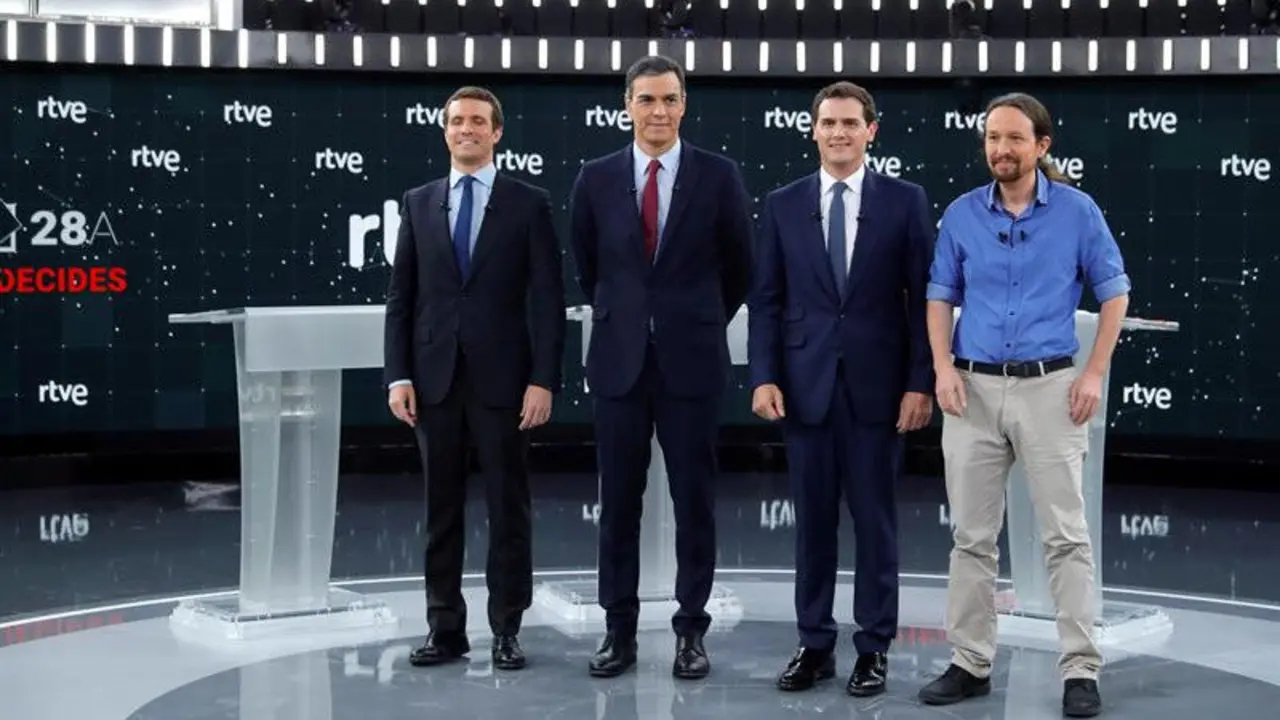 Pablo Casado, Pedro Sánchez, Albert Rivera E Pablo Iglesias, antes dO debate de RTVE. EFE