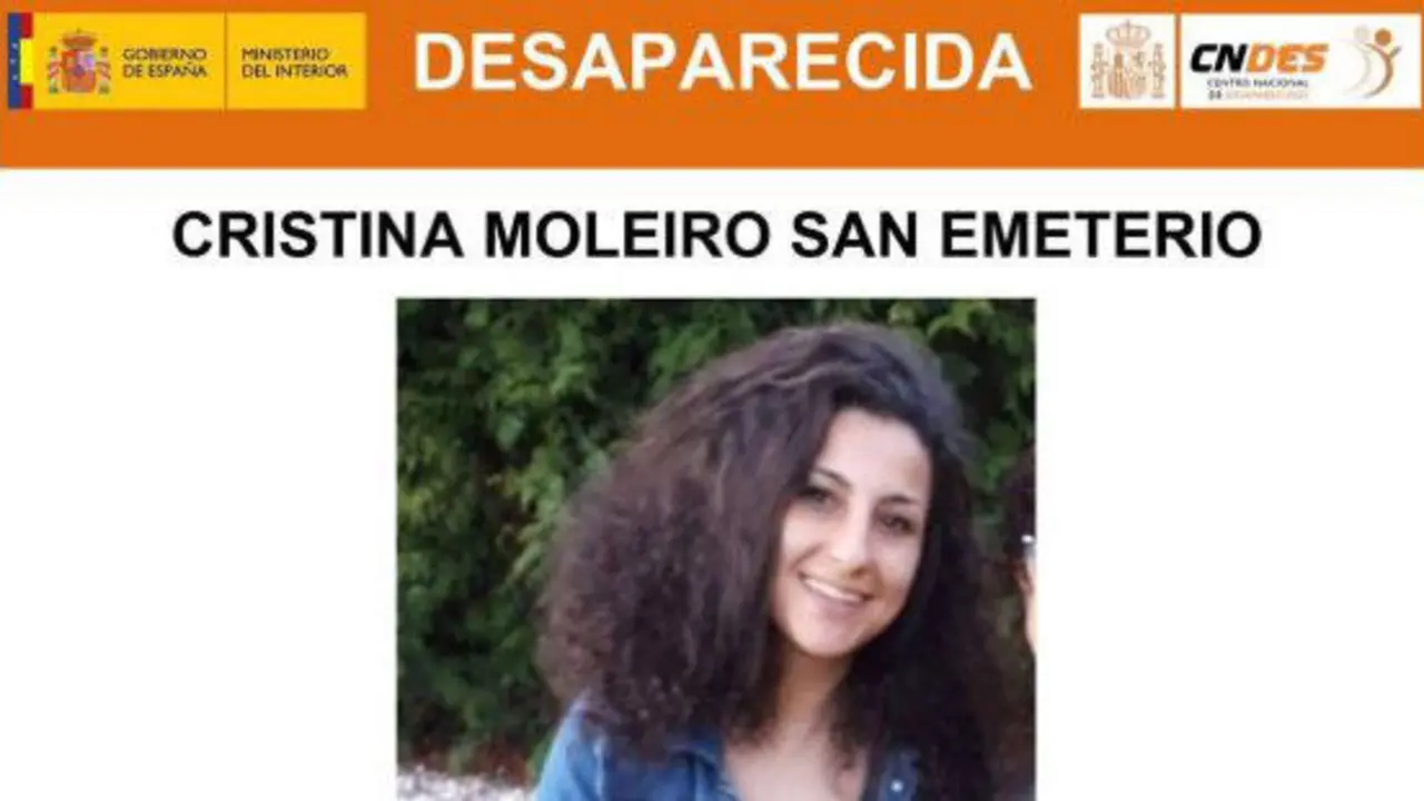 El cartel con el que solicitó ayuda ciudadana para localizar a la joven de O Carballiño