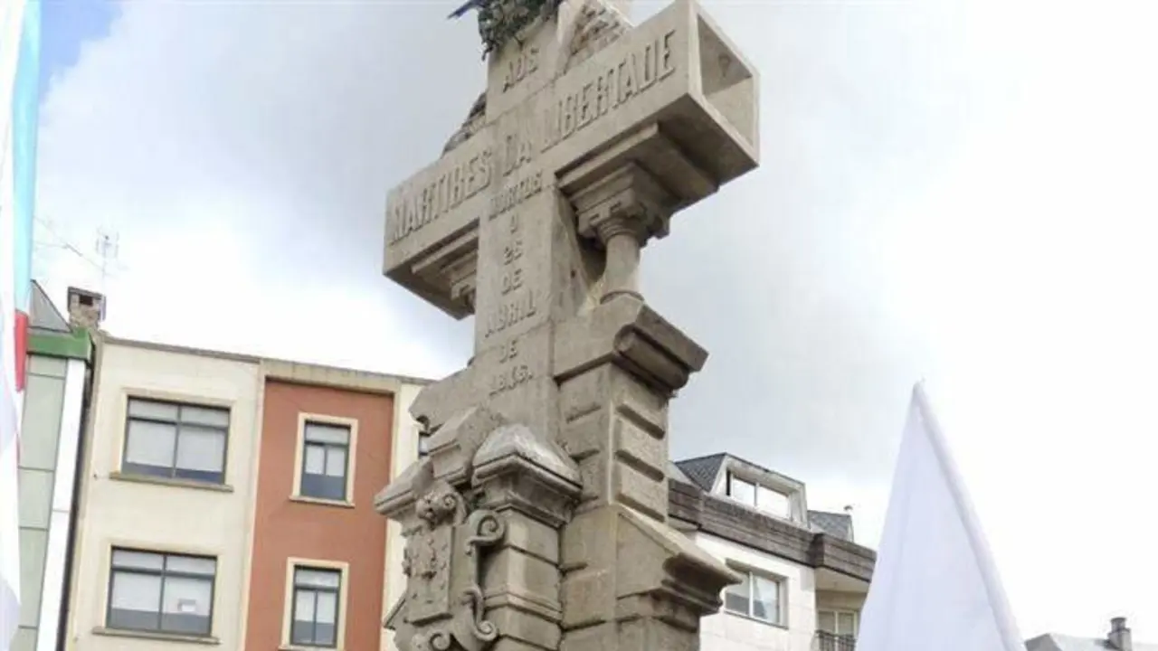 Monumento aos Mártires de Carral. ARCHIVO