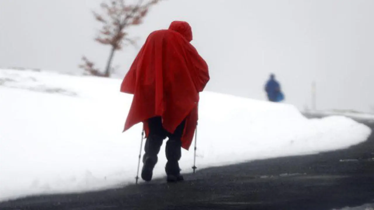 Nieve en O Cebreiro, este mi&eacute;rcoles. ELISEO TRIGO