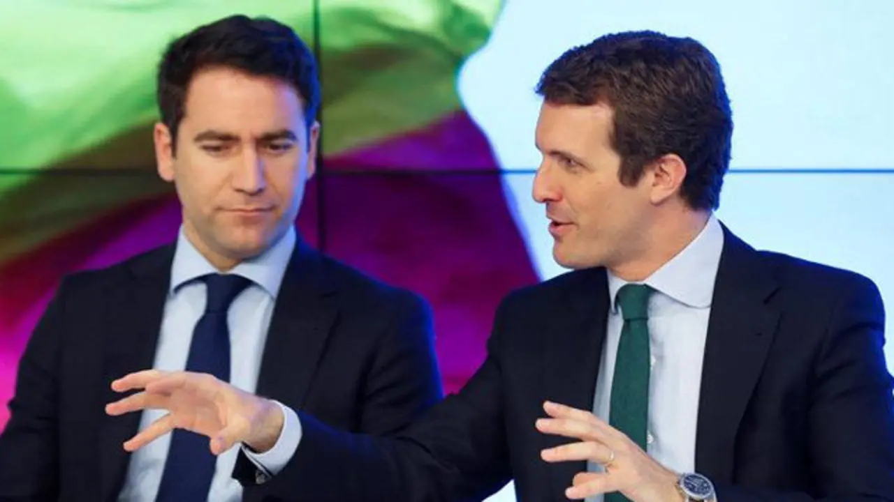 Teodoro García Egea y Pablo Casado. EMILIO NARANJO (EFE)