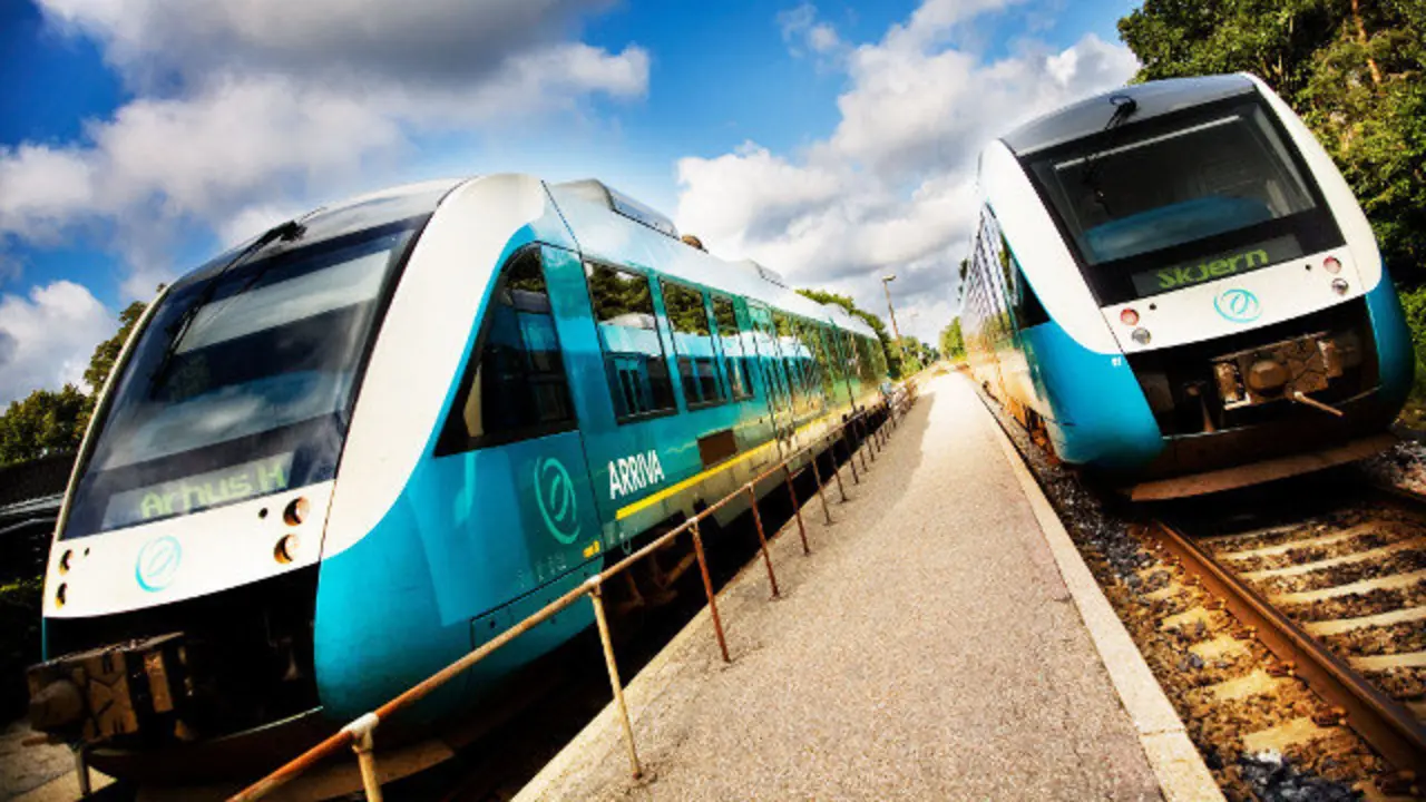 Liña de tren de Arriva en Dinamarca. EP