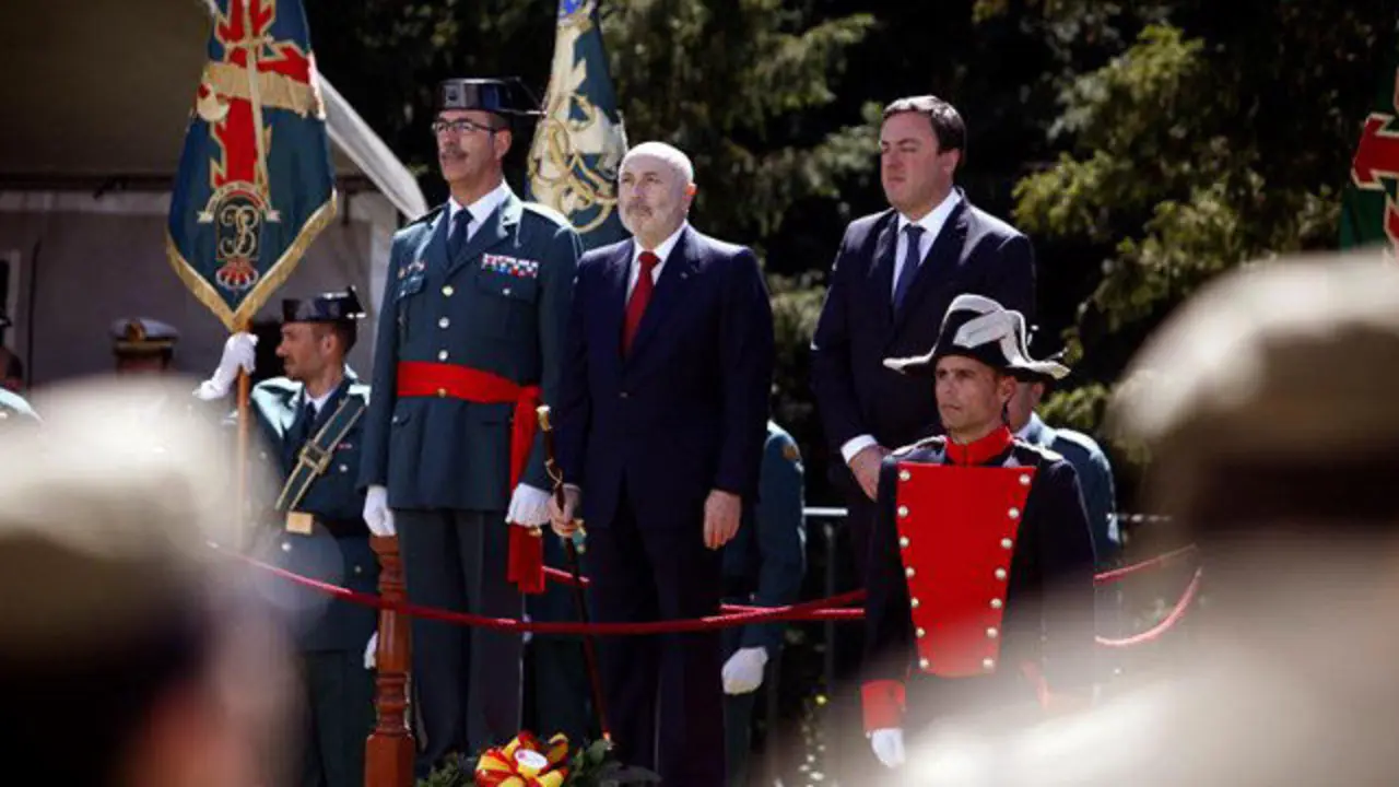 Losada preside los actos del 175 aniversario de la Guardia Civil CABALAR