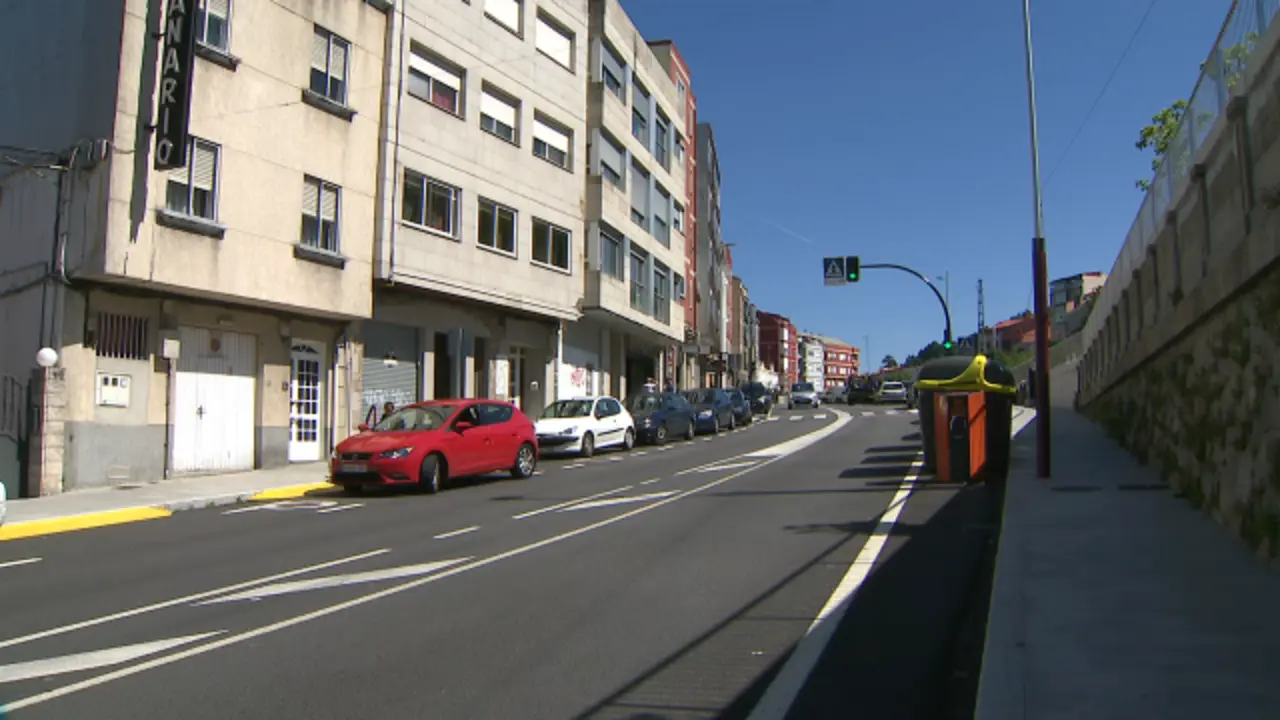 Rúa na que foi atopado o cadáver do home. TVG