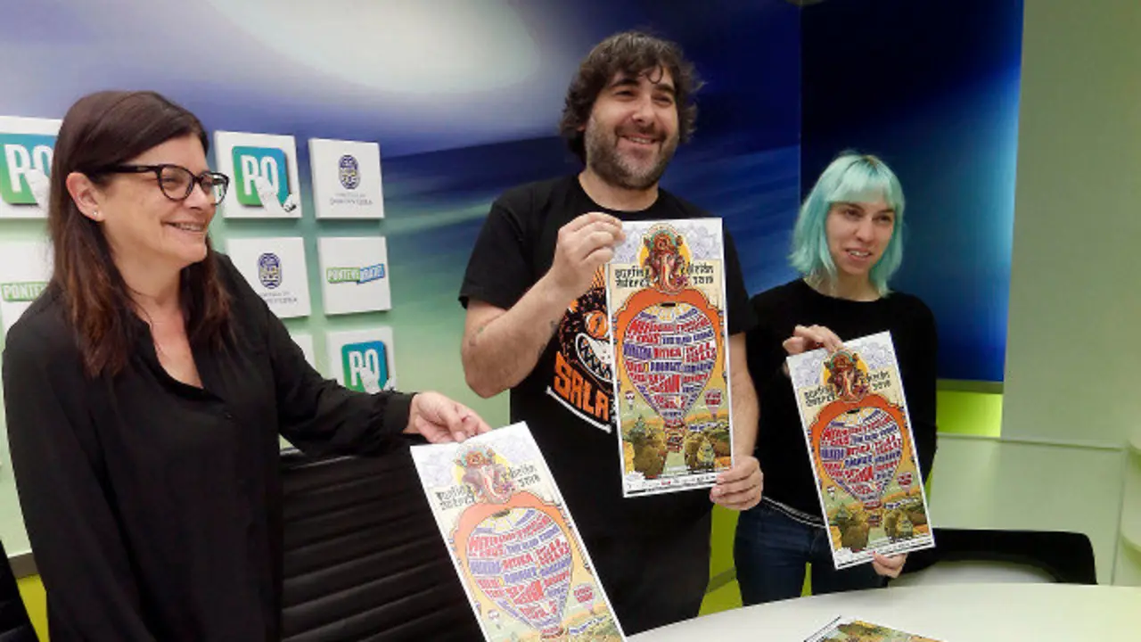 Presentación do Surfing the Lérez, este xoves en Pontevedra. JAVIER CERVERA-MERCADILLO