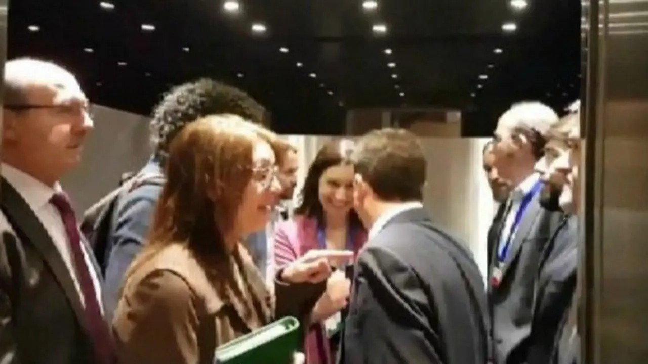 Iglesias y Abascal, juntos en el ascensor. TWITTER