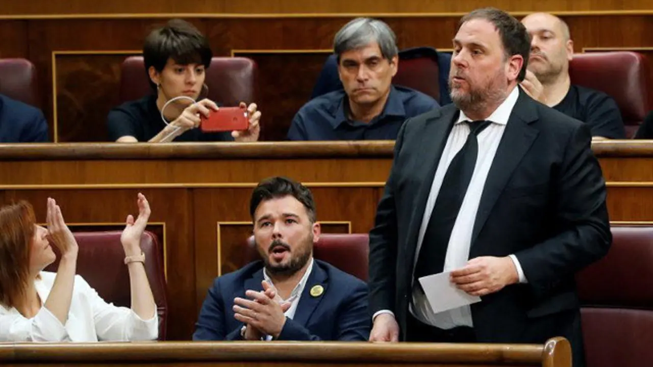 Junqueras promete la Constitución. BALLESTEROS (EFE)
