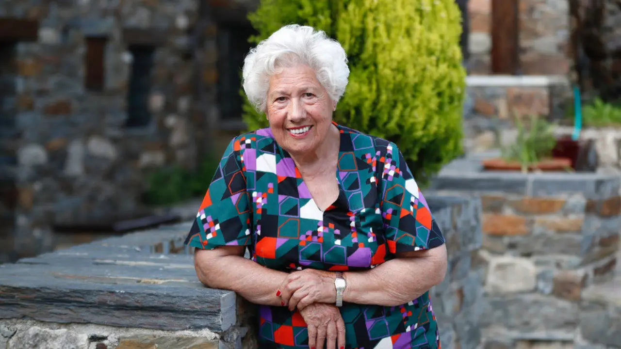 Charito, candidata de Abuelas por Patones. PEDRO GONZÁLEZ (EFE)