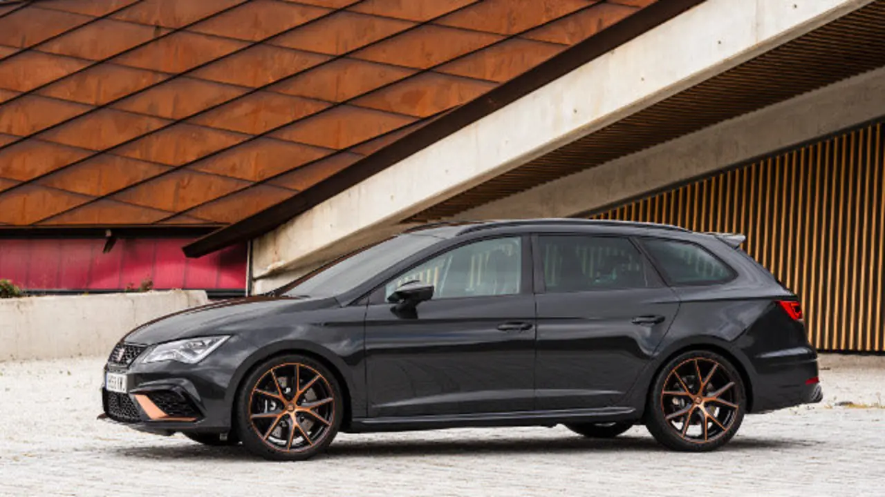 SEAT-Leon-ST-CUPRA-R_03_HQ