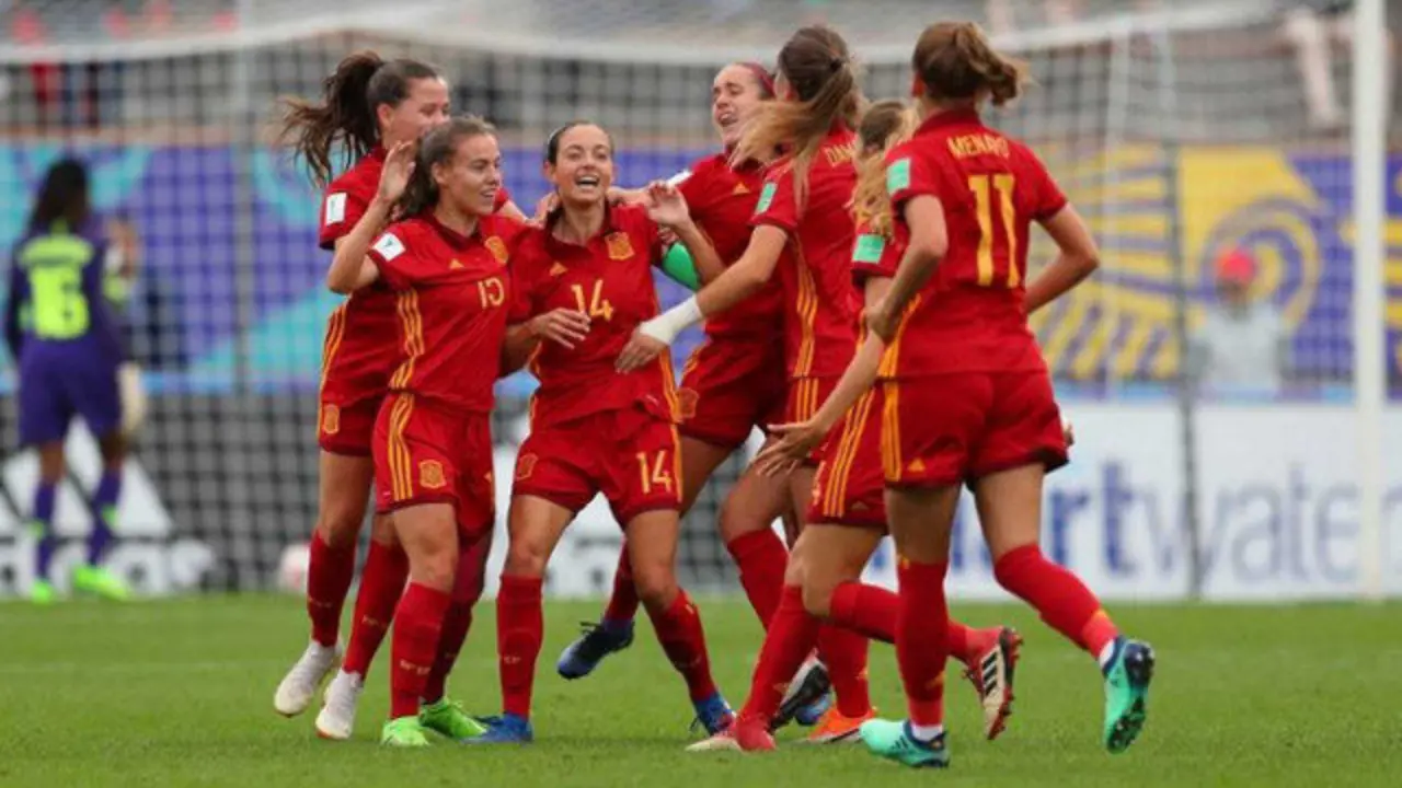 Selección femenina de fútbol. EP