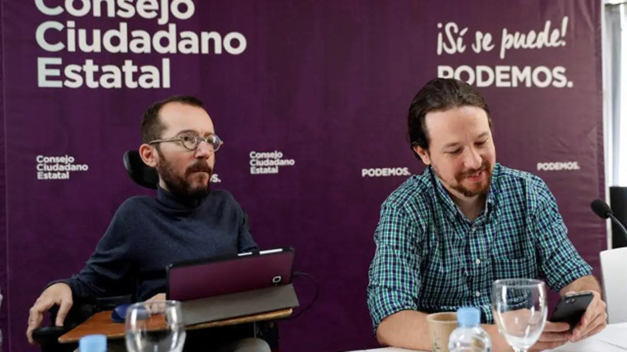 Pablo Iglesias, y Pablo Echenique. EFE