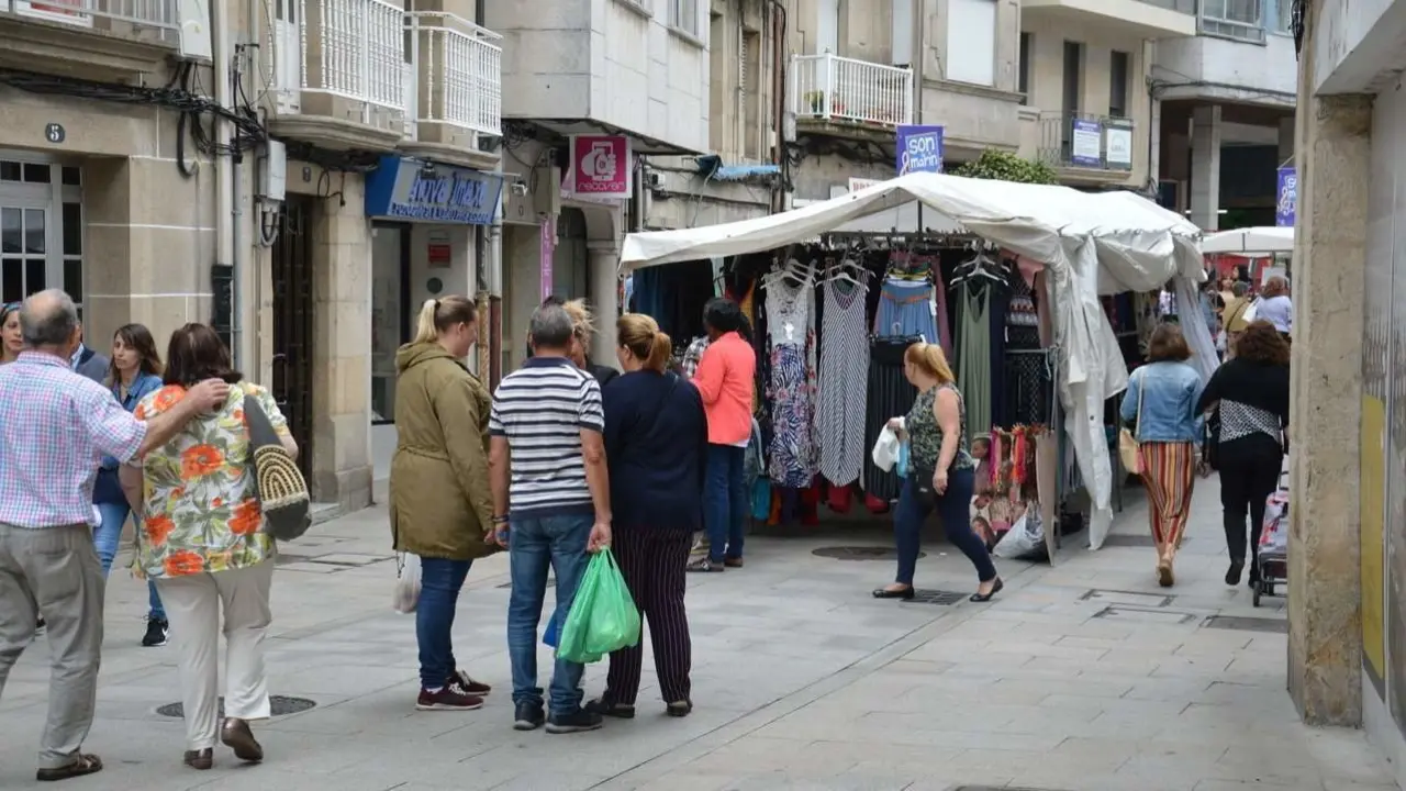Imagen de archivo del mercadillo de Marín. DP