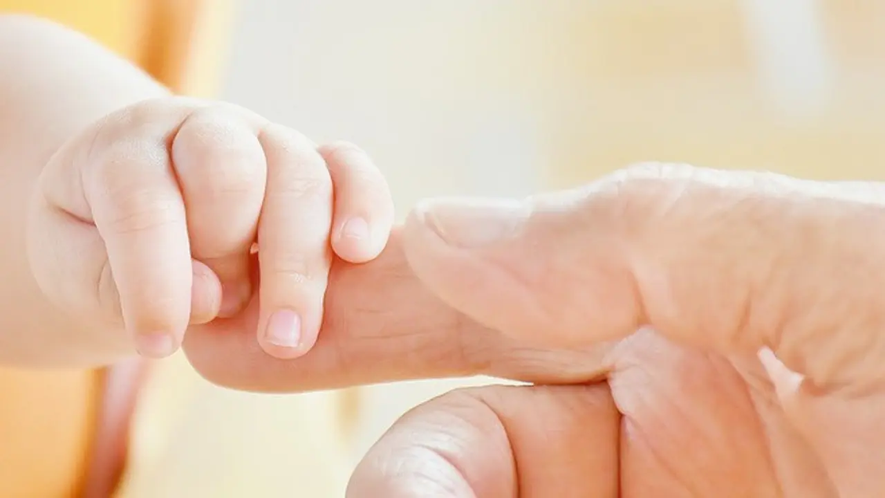 Nos dez primeiros postos dos nados en 2018 non hai ning&uacute;n nome galego. PIXABAY - Beb&eacute; - Reci&eacute;n nacido - Portada