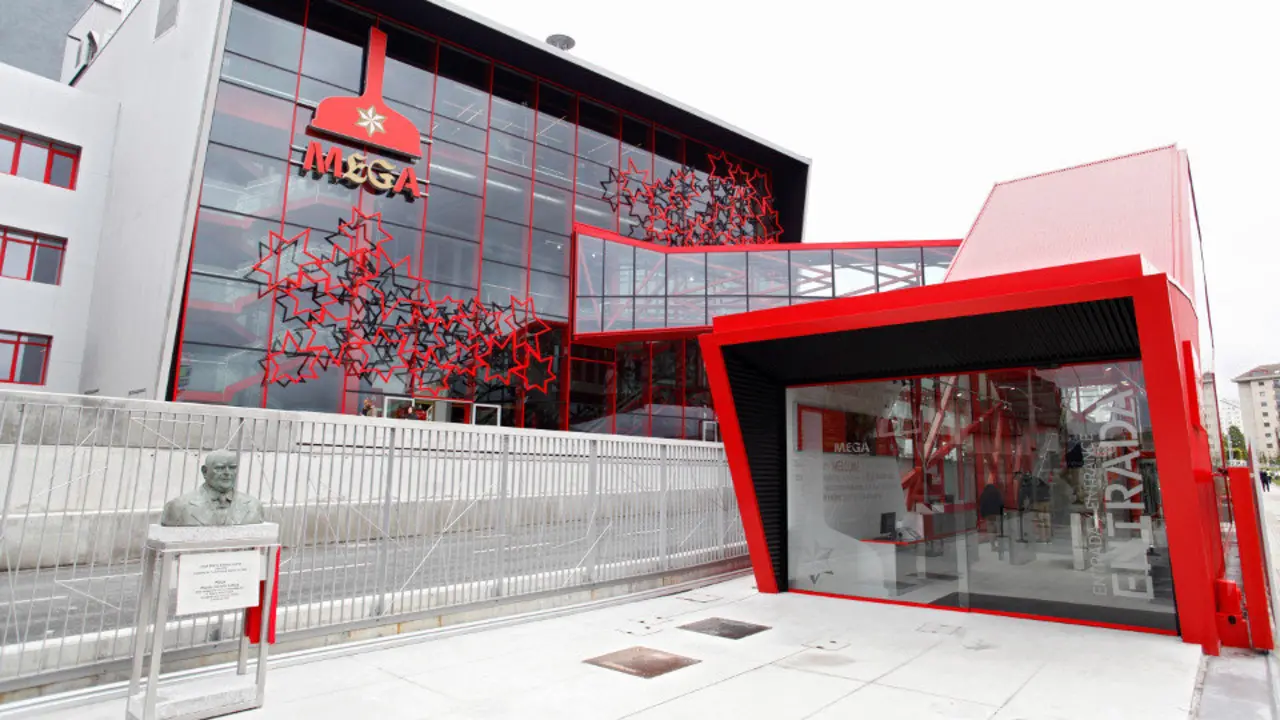 Entrada del museo Mundo Estrella Galicia, ubicado en el polígono industrial coruñés de A Grela. CABALAR (EFE)