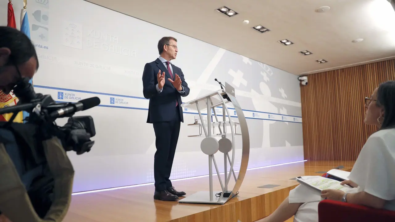 Feijóo na rolda de prensa na que presentou a proposta. EFE