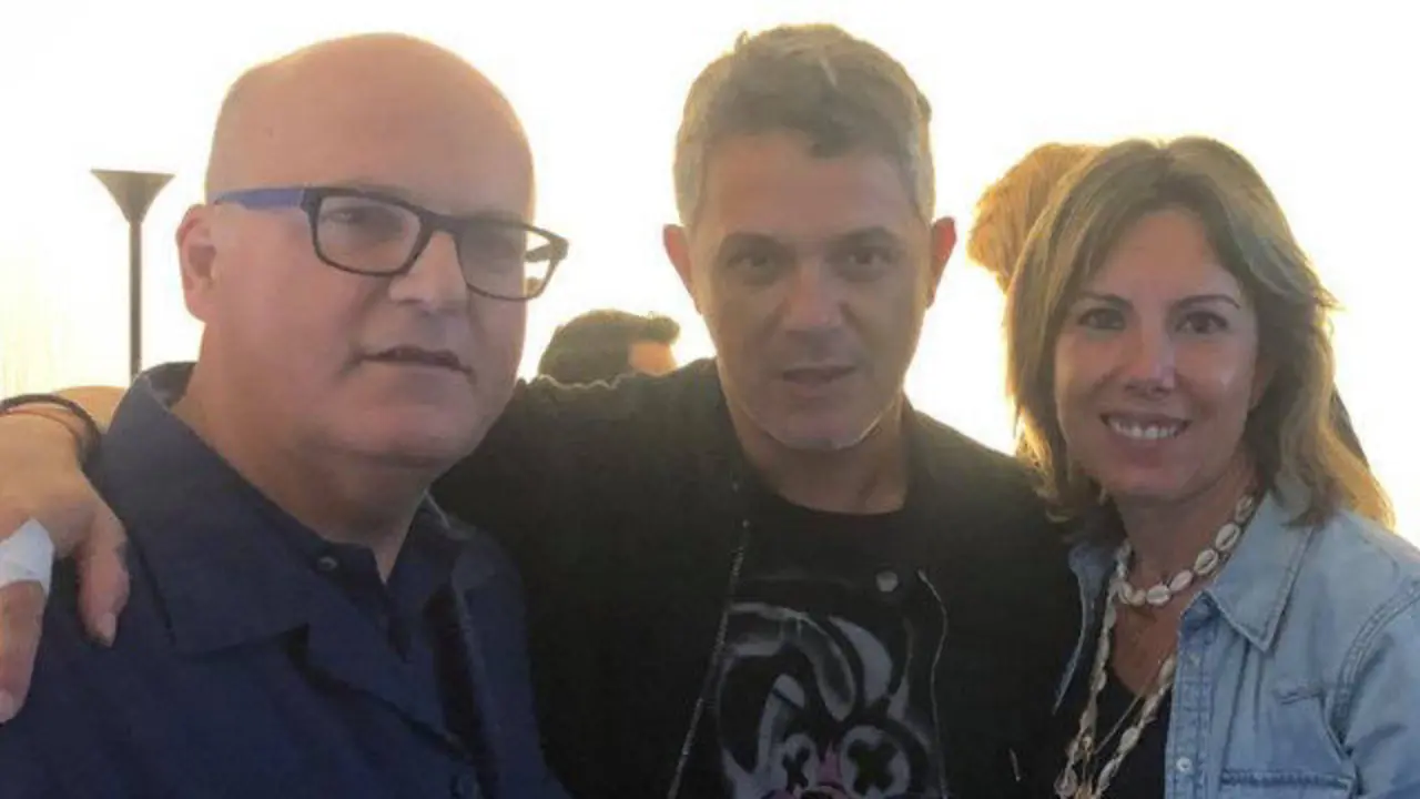 Baltar, Alejandro Sanz y María José Caldelas. FACEBOOK